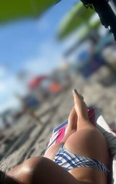 Public Photo of Dalia13